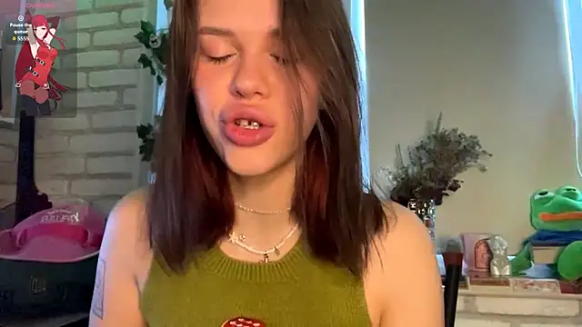 SarahHunnye online show from 05-01-26, 01:32