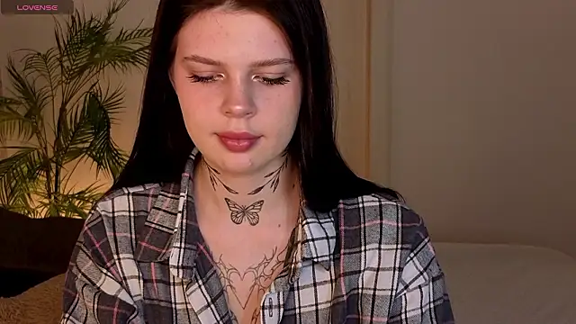 ButterflyElina online show from 03-17-26, 09:18