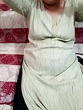 Gujju bhabhi69 online show from 04-26-26, 11:18