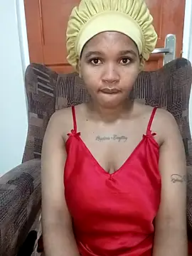 Hotsexyberry222 online show from 04-08-26, 06:31