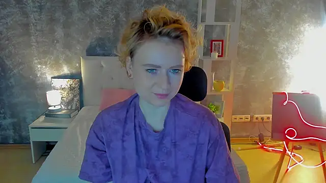 Snapshot of Shiny_Liss chatting on 05-14-26, 01:35 Shiny Liss online show from 05-14-26, 01:35