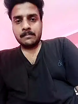 Decentlover67 online show from 06-25-26, 04:54
