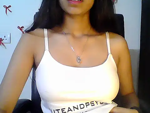 Snapshot of Hot_Deepansi02 chatting on 05-15-26, 04:27 Hot Deepansi02 online show from 05-15-26, 04:27