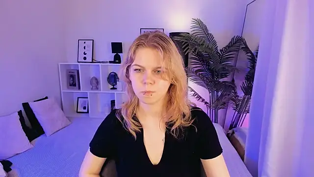 ElizabethVane online show from 05-07-26, 05:27