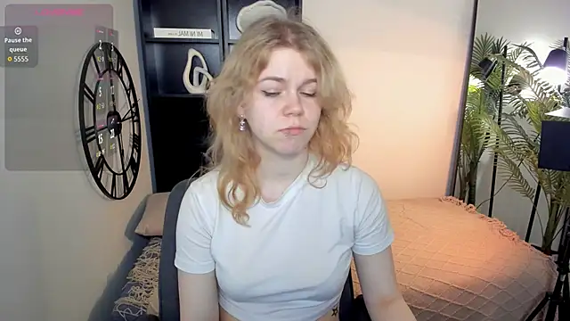 ElizabethVane online show from 06-05-26, 06:52