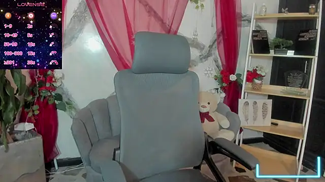 AlaskaFlowerss1  online show from 05-05-26, 03:42