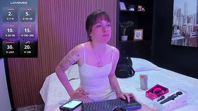AlaskaFlowerss1  online show from 07-08-26, 04:57