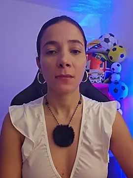 Snapshot of miaeyex chatting on 06-24-26, 12:04 miaeyex online show from 06-24-26, 12:04