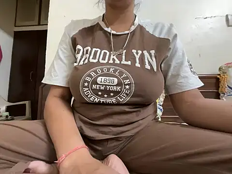 Noor Sexy02 online show from 04-19-26, 04:08