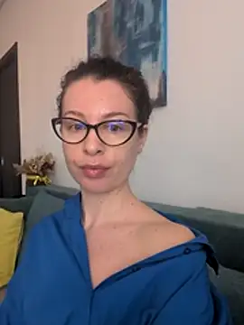 IreneBlue  online show from 04-05-26, 07:04