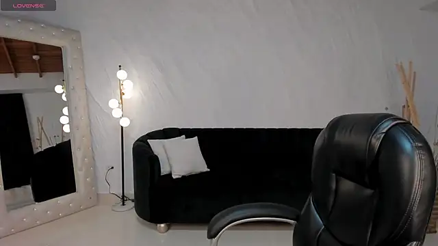 AntonellaDimeo online show from 05-08-26, 03:54