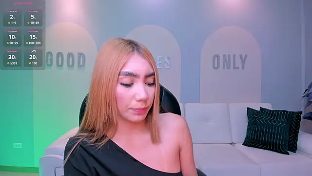 AlessiaMilanoX online show from 04-23-26, 04:30