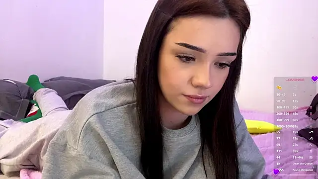 Snapshot of BeckyAurielle chatting on 04-10-26, 02:35 BeckyAurielle online show from 04-10-26, 02:35