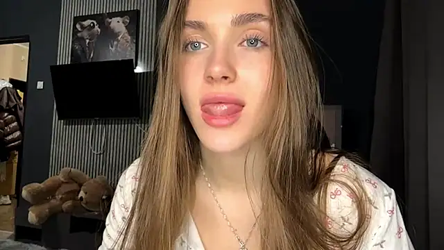 Veluxe online show from 04-17-26, 05:16