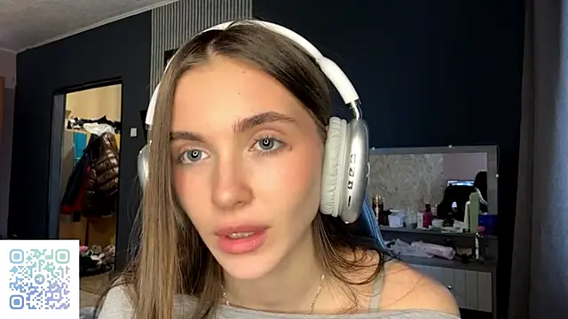 Veluxe online show from 03-26-26, 03:21