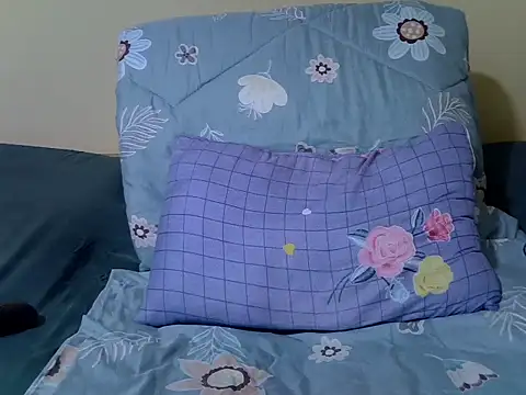 Darkchocolatequeen online show from 06-15-26, 11:10
