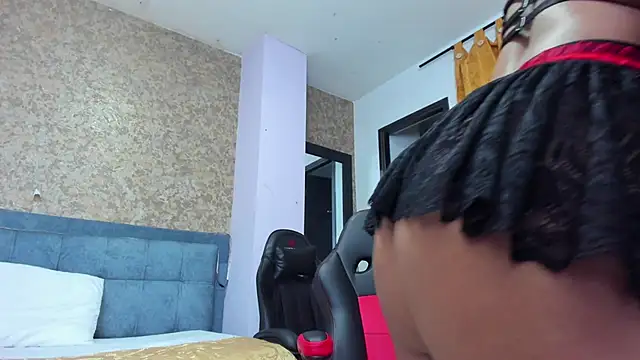 IsaSkinny online show from 04-17-26, 07:49