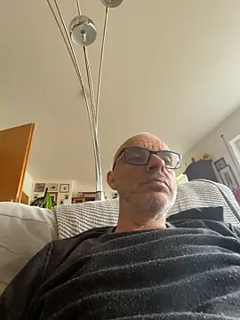 Thomate24 online show from 06-10-26, 05:08