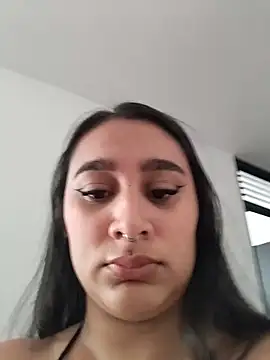 Mia skyy18 online show from 05-20-26, 12:13