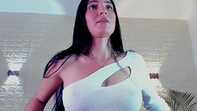 Valeria noir online show from 03-21-26, 12:53