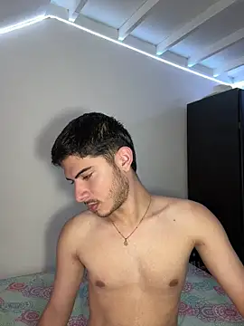 ApoloGray   online show from 05-26-26, 07:23