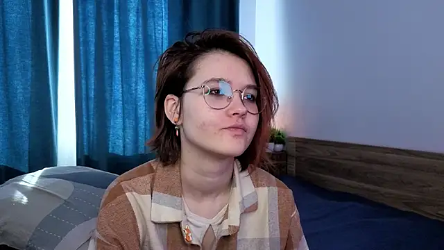 FlaviaAvena online show from 03-24-26, 08:25