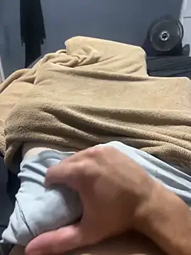 SnowyChimney48 online show from 04-18-26, 09:04