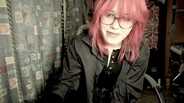 whiny emo boi online show from 04-30-26, 08:57