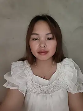 Snapshot of Mina_xYx chatting on 07-31-26, 01:21 Mina xYx online show from 07-31-26, 01:21