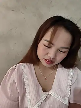 Snapshot of Mina_xYx chatting on 06-20-26, 02:49 Mina xYx online show from 06-20-26, 02:49