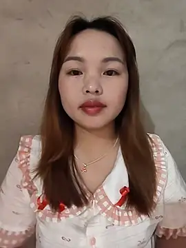 Snapshot of Mina_xYx chatting on 06-16-26, 03:56 Mina xYx online show from 06-16-26, 03:56