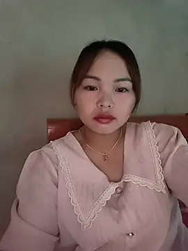 Snapshot of Mina_xYx chatting on 07-27-26, 01:56 Mina xYx online show from 07-27-26, 01:56