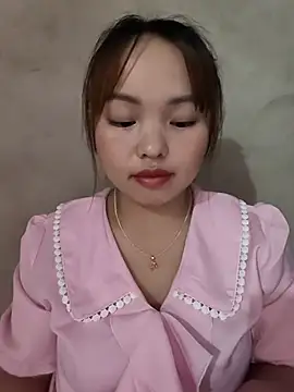 Snapshot of Mina_xYx chatting on 07-02-26, 03:29 Mina xYx online show from 07-02-26, 03:29