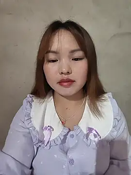 Snapshot of Mina_xYx chatting on 06-26-26, 04:13 Mina xYx online show from 06-26-26, 04:13