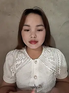 Snapshot of Mina_xYx chatting on 07-19-26, 03:31 Mina xYx online show from 07-19-26, 03:31
