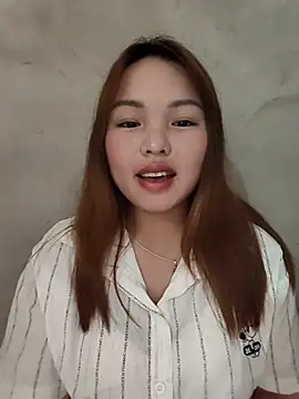 Snapshot of Mina_xYx chatting on 07-09-26, 04:13 Mina xYx online show from 07-09-26, 04:13