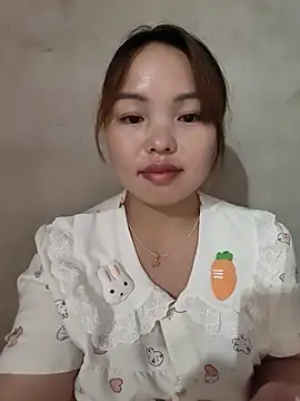Snapshot of Mina_xYx chatting on 07-28-26, 11:17 Mina xYx online show from 07-28-26, 11:17