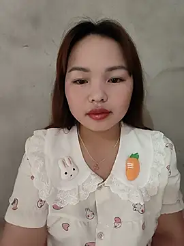 Snapshot of Mina_xYx chatting on 07-06-26, 02:18 Mina xYx online show from 07-06-26, 02:18