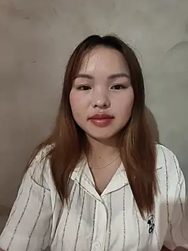 Snapshot of Mina_xYx chatting on 06-28-26, 02:40 Mina xYx online show from 06-28-26, 02:40