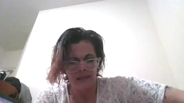 kitty-kitten82 online show from 03-24-26, 05:51