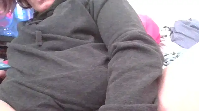 kitty-kitten82 online show from 03-24-26, 05:57