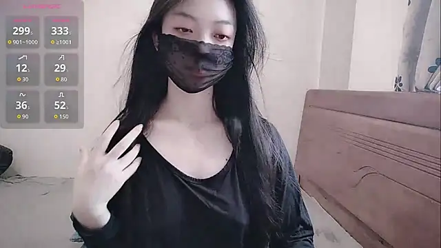 oblakitty  online show from 06-14-26, 12:40