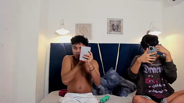 Enzo love18 online show from 04-09-26, 08:42