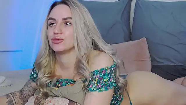 sexy fuzzy socks online show from 03-31-26, 05:42