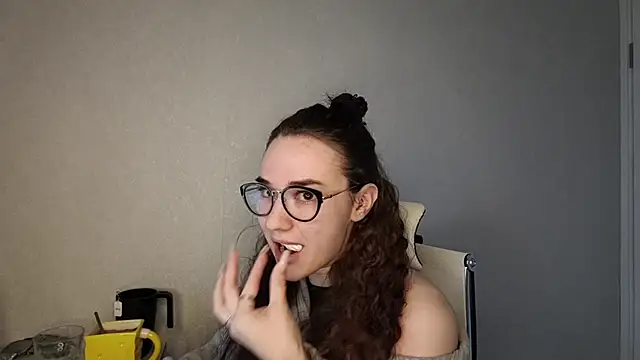 LaritaTocchio online show from 04-23-26, 04:08