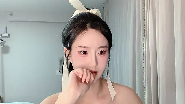 1X-yiyi online show from 04-15-26, 12:32