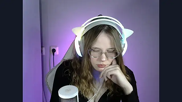 Snapshot of AmandaBargon chatting on 03-16-26, 07:12 AmandaBargon online show from 03-16-26, 07:12