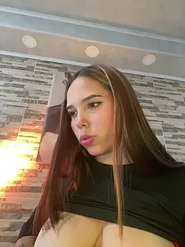 Snapshot of lunacandy_0 chatting on 06-25-26, 10:37 lunacandy 0 online show from 06-25-26, 10:37
