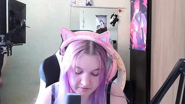 Snapshot of AlleneLambertus chatting on 03-29-26, 07:10 AlleneLambertus online show from 03-29-26, 07:10