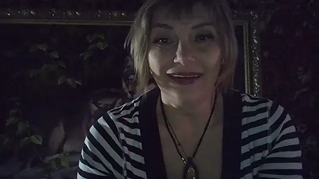 Lia Rayss online show from 04-18-26, 07:51